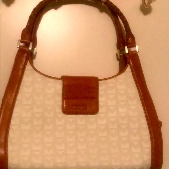 Hobo bag cloth cream canvas with M monogram. - Picture 10 of 10